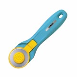 OLFA RTY2/C KÖRKÉS TEXTILHEZ 45mm NYÉLLEL VILÁGOSKÉK  DEKORKÉSEK, -PENGÉK, HÁZTARTÁS
